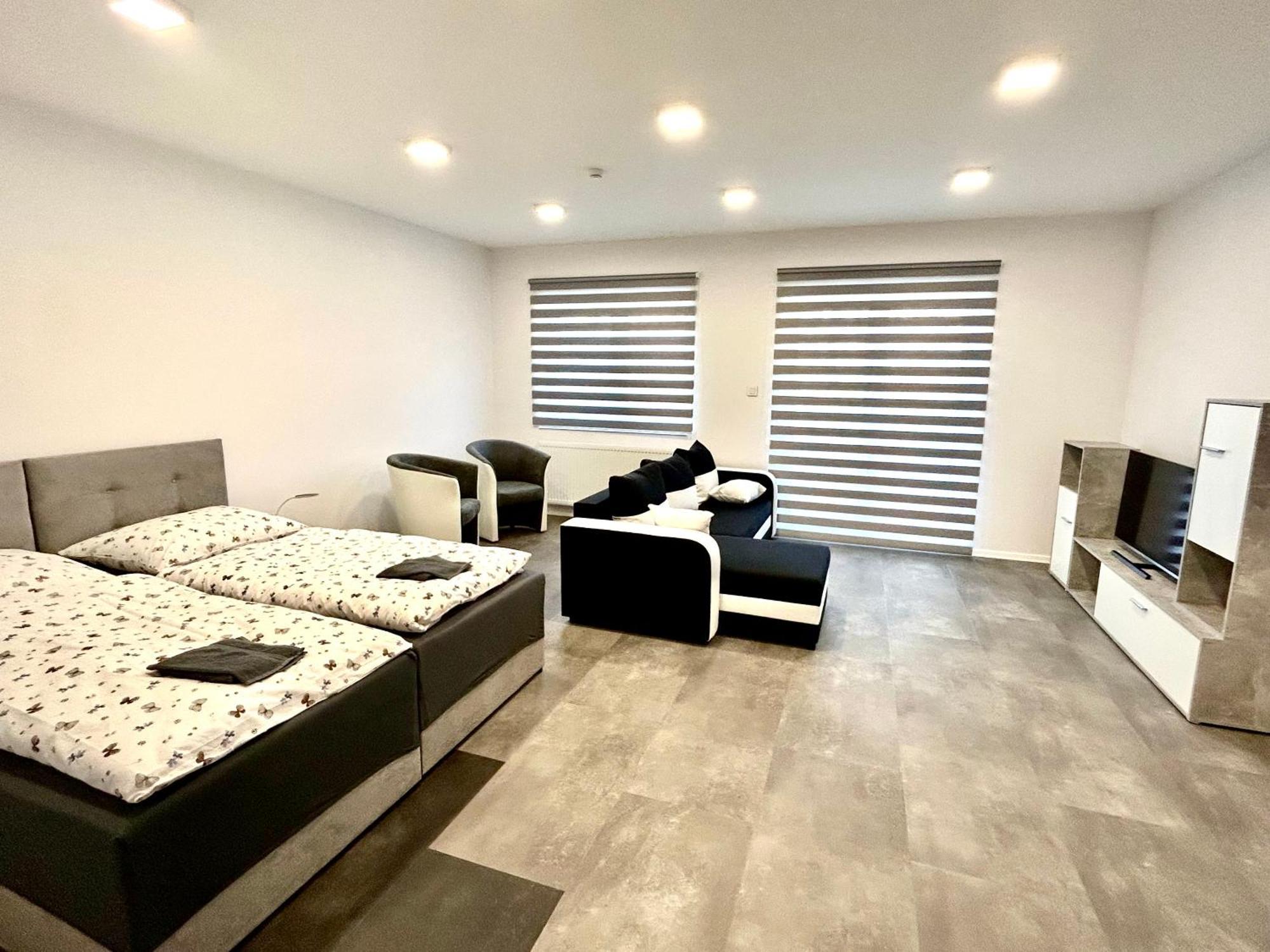 Apartmany Premium Se Soukromym Parkovanim Ceska Lipa Exterior photo